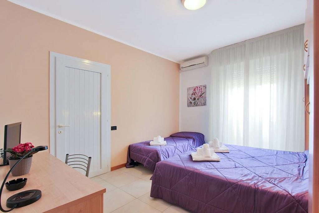 Hotel Carla Lignano Sabbiadoro Exterior foto
